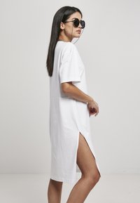 Robe T-shirt Femme Oversized Build Your Brand - Coupe Droite, Fente Sur Le Côté, Matière Organique - Décontracté été