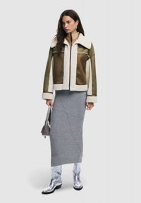 Desigual CHAQ EDIMBURGO  - Zimná bunda - olive green