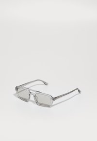Solbriller - shiny transparent grey