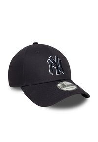 Sort baseball cap med broderet New York Yankees logo. Har justerbar rem, buet skygge og tekstureret stof.