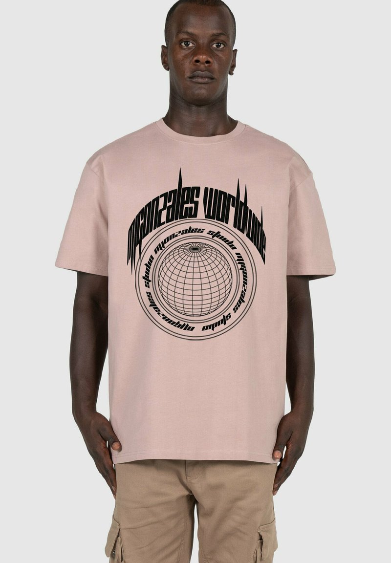 MJ Gonzales MÄNNER WORLDWIDE X HEAVY OVERSIZED - Trükipildiga T-särk - duskrose