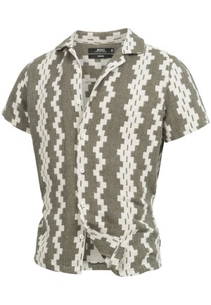 Košile s krátkým rukávem na knoflíky s olivově bílým pixelovým cikcak vzorem, rozevřeným límcem a lehkou texturovanou látkou.