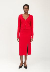 INFLUENCER RHINESTONES - Bleistiftrock - red