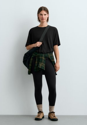 OYSHO, BOXY SHORT SLEEVE - T-shirt basique - black