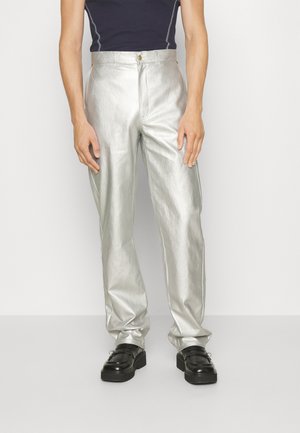 Nikolaj Storm CHACOLA PANTS - Kalhoty - silver-coloured