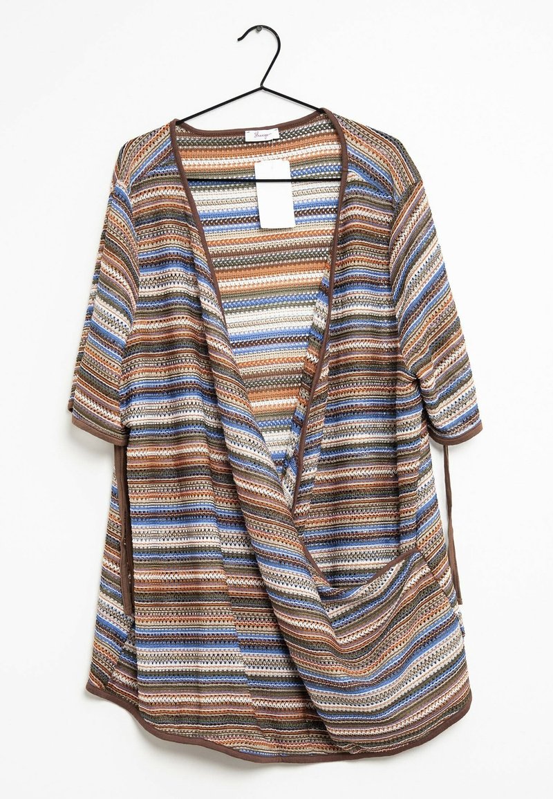 Cardigan rayé à manches courtes, présentant des couleurs marron, bleu et crème. Confectionné en tissu texturé avec un devant ouvert et un design drapé.