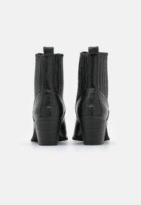 RAID Kovbojské/motorkářské kotníkové boty - black