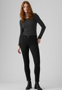 Levi's® ZIP HEM CAMP  - Vaqueros pitillo - soft black