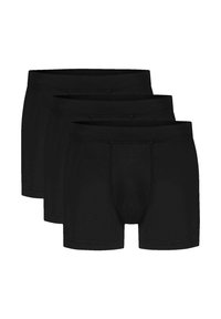 Trois paires de boxers en coton noir avec une couleur unie, une taille élastique et une coupe mi-haute. Texture lisse, sans motifs visibles.