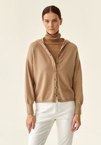 Unausgewählt, beige