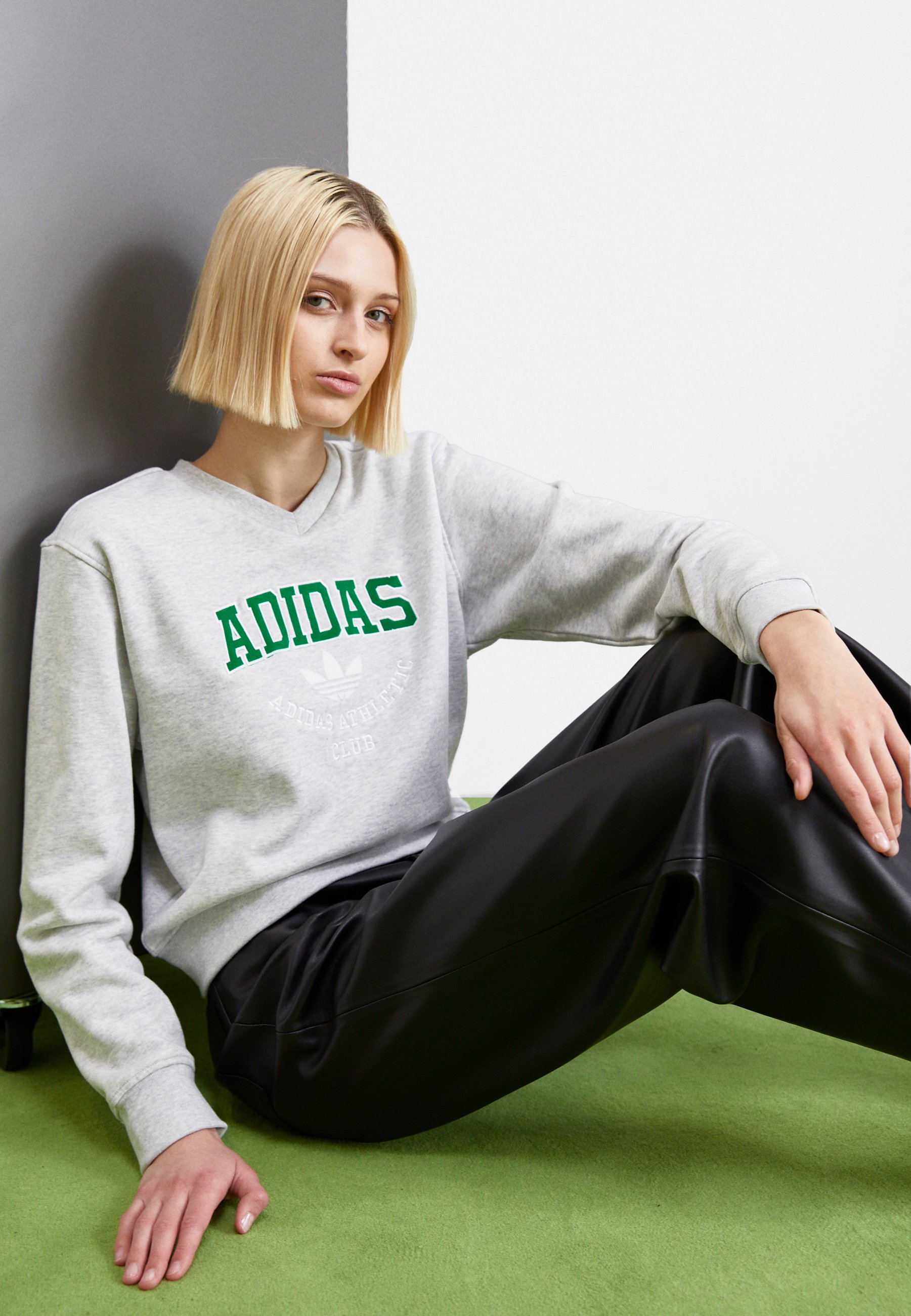 adidas Originals CREW Sweatshirt light grey - heather/hellgrau 