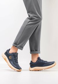 Giesswein TRAIL X ciemnoniebieski