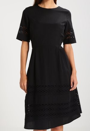 Selected Robe de jour - black