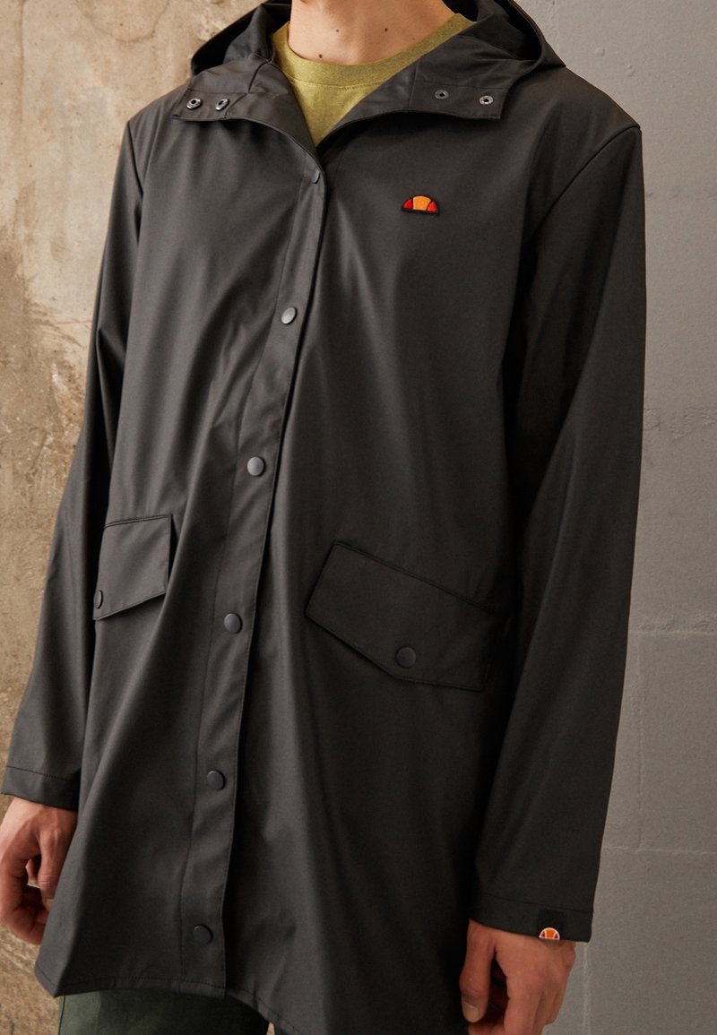 Ellesse Regnjakke / vandafvisende jakker - black