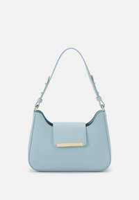 Unselected, light blue