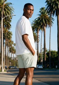 Karl Kani SIGNATURE BOARD - Badeshorts - light green