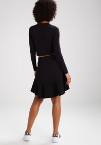 Vero Moda Gonna a campana - black