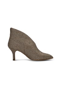 Stivaletto con tacco in tessuto metallico lucido. Caratterizzato da una punta affusolata, una silhouette elegante e un tacco sottile e affusolato. Colore: tonalità dorata.