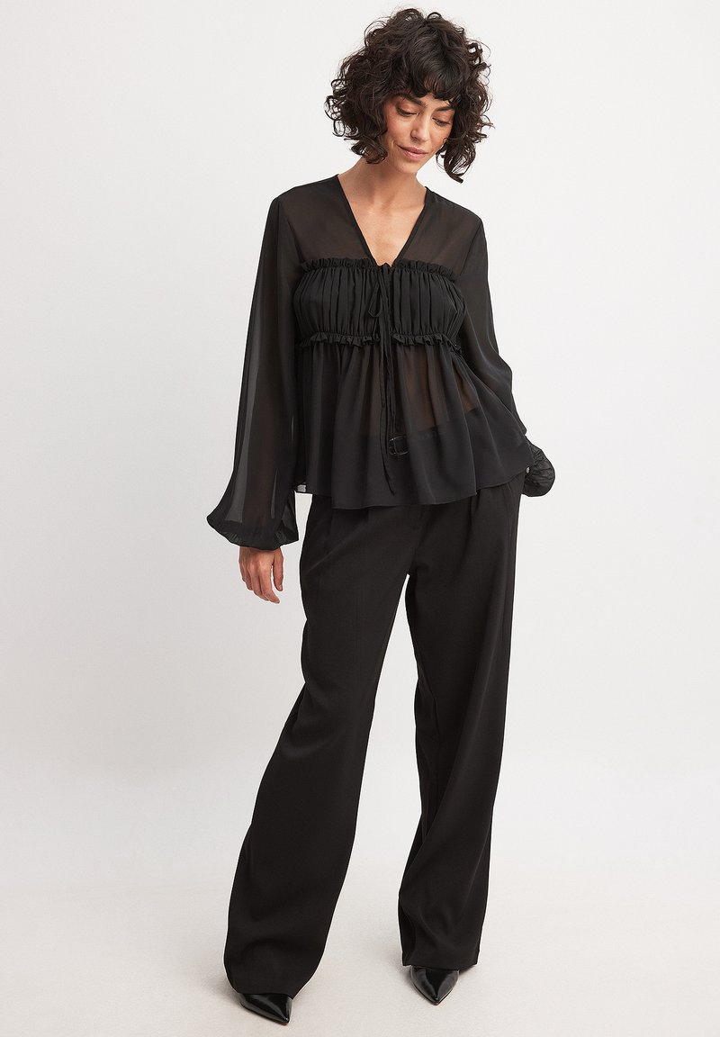 NA-KD TIE DETAIL BALLOON SLEEVE - Camicetta - black