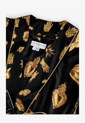 Schwarzer Satin-Bademantel mit goldenen Motiven von Händen, Herzen und klassischen Statuen, mit glatter Textur und kontrastierendem goldenen Saum.