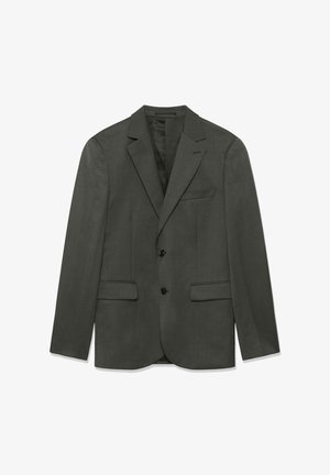 Tumehall meeste ülikonna jope, millel on nurgelised kraed, kaks eesmist nööpi, klapidega taskud ja rinnatasku, asetatud tasasele valgele taustale.