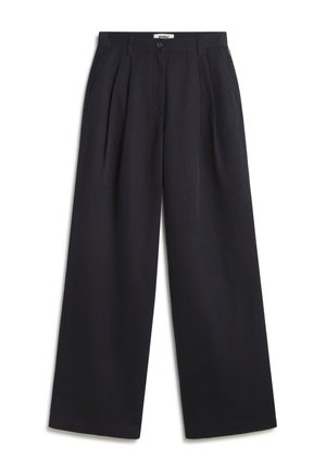 Mustat leveälahkeiset housut, joissa on laskokset, nappi- ja vetoketjukiinnitys sekä sivutaskut, aseteltuna tasaiselle valkoiselle taustalle.