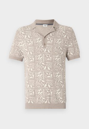 Bežs īsām piedurknēm polo krekls ar teksturētu, rakstainu dizainu, ar pogātu apkakli un mīkstu džersija audumu, kuram ir maigas ziedu motīvi.