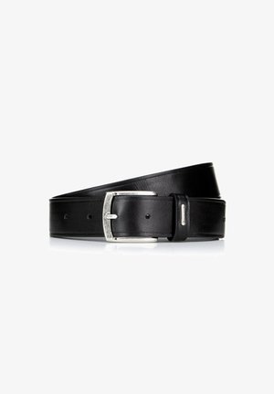 Schwarzer Ledergürtel mit einer glänzenden silbernen rechteckigen Schnalle, die ein strukturiertes Design aufweist und mehrere Einstelllöcher besitzt.
