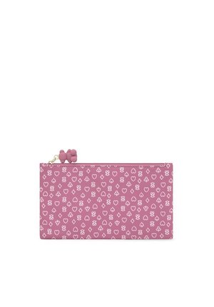 Neceser rectangular rosa con patrón de iconos geométricos y florales blancos, con un tirador de cremallera en forma de lazo rosa sobre un fondo blanco.