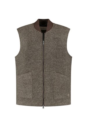 Bruine gewatteerde vest metstaande kraag, een ritssluiting aan de voorkant en twee grote flapzakken. Gemaakt van een textiel dat lijkt op wol. Eenvoudig ontwerp.