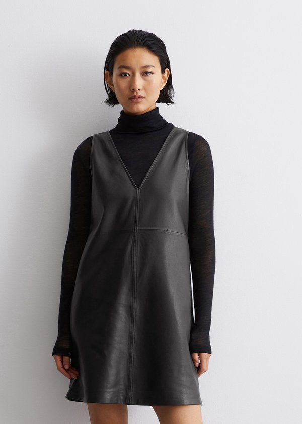 V-NECK - Freizeitkleid