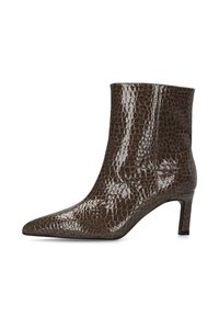Brown patent leather ankle boot with crocodile texture, pointed toe, and mid-height stiletto heel on a white background.