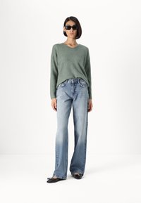 ONLY Tall ONLCAMILLA TALL - Strickpullover - laurel wreath