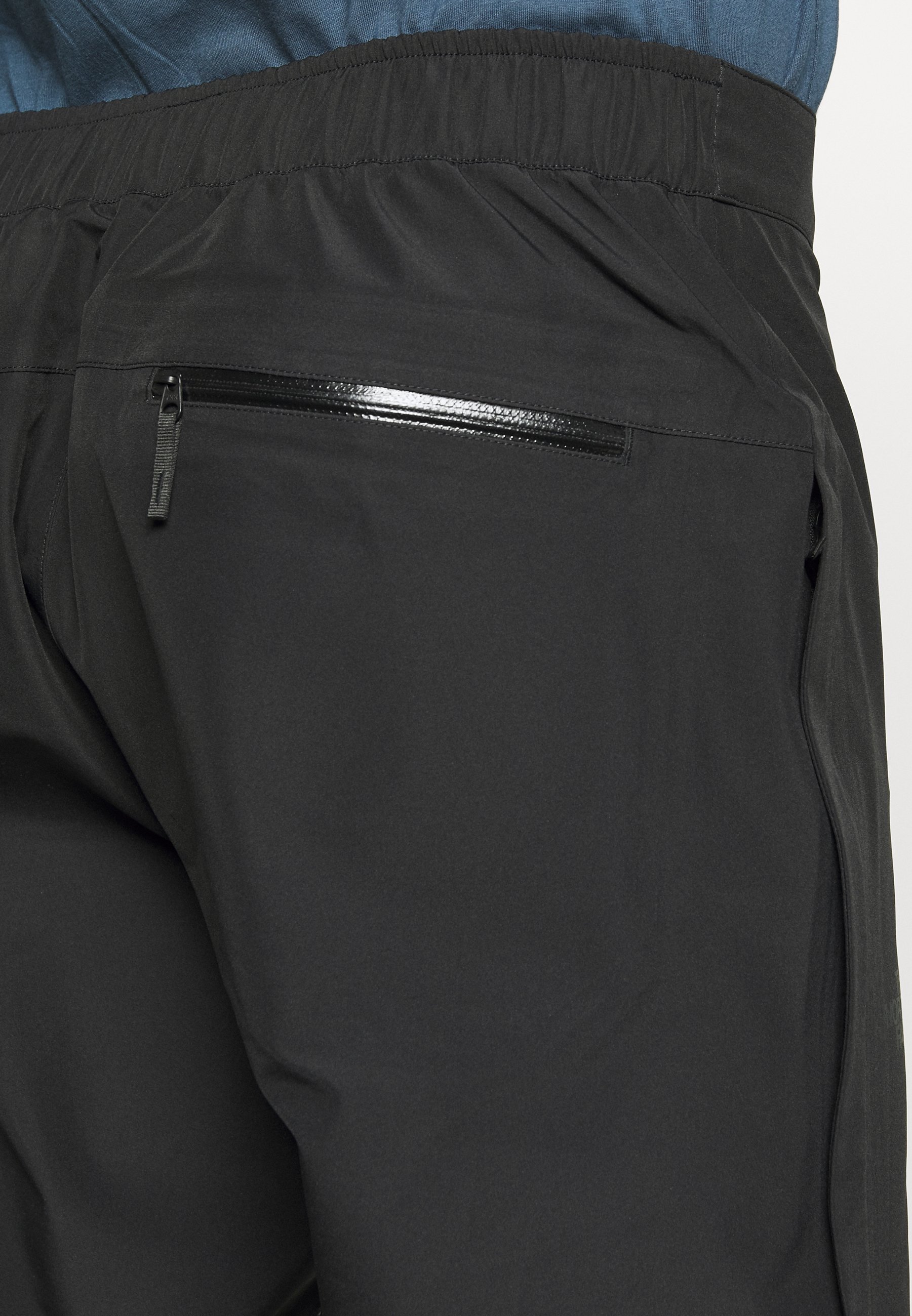 the north face dryzzle full zip pants