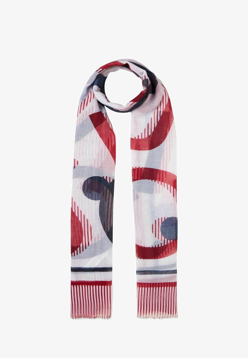 Bufanda con estampado que presenta formas abstractas en rojo, azul marino y gris sobre un fondo blanco, con bordes con flecos y una tela ligera y transparente.