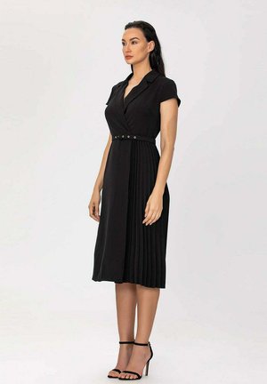 Smart and Joy, ROBE MIDI PLISSÉE À COL TAILLEUR - Robe de jour - noir