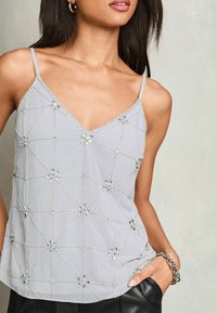 Lipsy REGULAR FIT - V NECK WITH SEQUIN DETAIL - Felső - silver