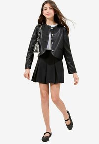 REGULAR FIT - COLLARLESS - Giacca in similpelle - black