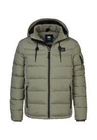 Chaqueta acolchada en verde oliva, con capucha, cremallera frontal, dos bolsillos laterales con cremalleras y cordones ajustables en el cuello.