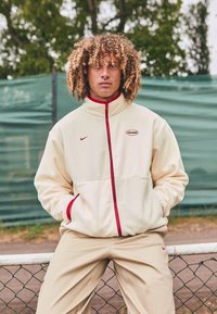 Nike Performance - LFC - Fleece jacket - coconut milk/light khaki/gym red Thumbnail Image 1