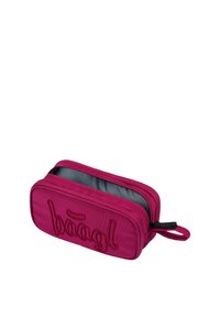 Astuccio fucsia con cerniera, dotato di un logo "baagl" cucito, in tessuto resistente e foderato internamente di grigio. Forma rettangolare.