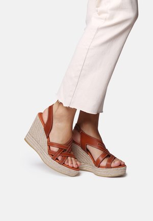 OFELIA - Wedge sandals - cuiro
