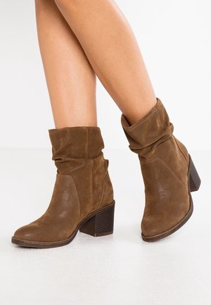 Korte laarzen - brown