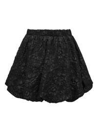 Zwarte rok met een gestructureerd bloemenpatroon, voorzien van een elastische tailleband en een uitlopende vorm. Gemaakt van een lichtgewicht, niet-rekbare stof.