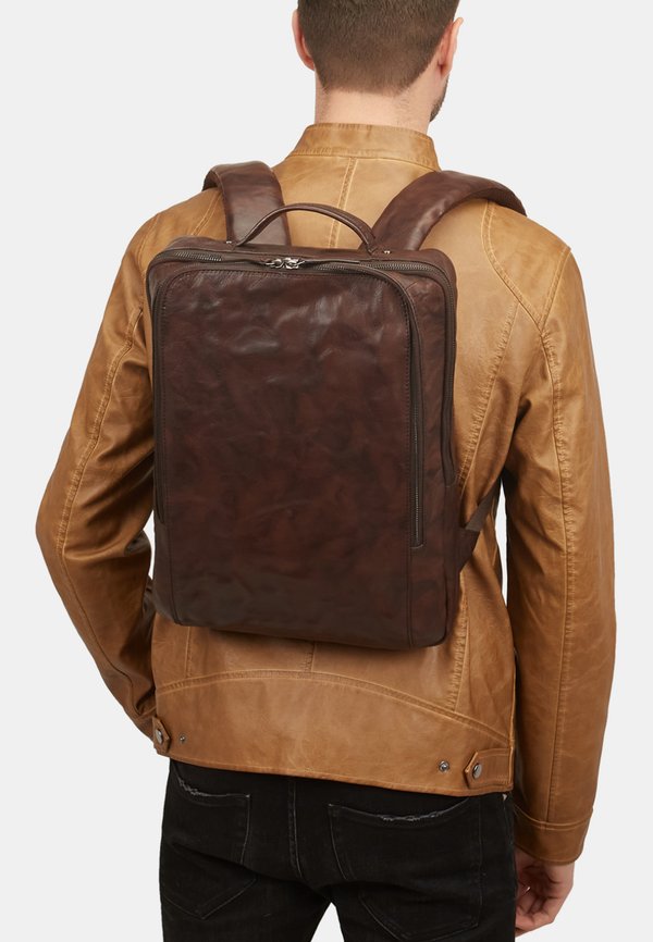 Tagesrucksack - marrone