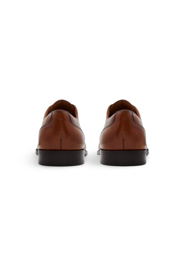 CALLAHAN - Smart lace-ups - cognac4