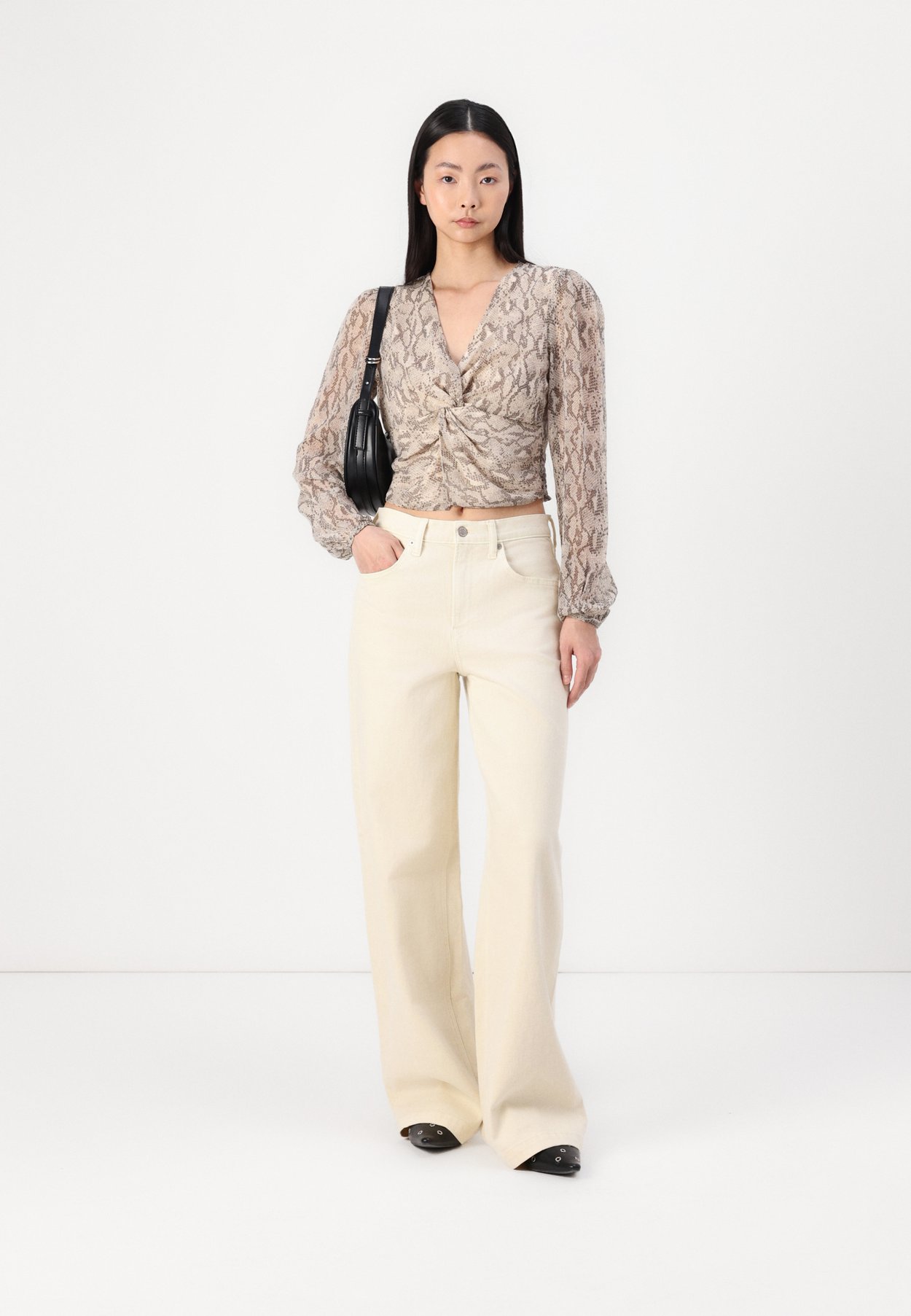 ONLSADIA LIFE V NECK KNOT