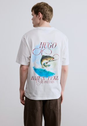 NOFISHIX - Nyomott mintás póló - white