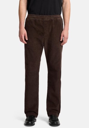 STRAIGHT JOGGER - Stoffhose - brown