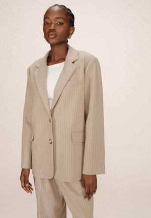 DROIT A RAYURES SILLY - Manteau court - greige